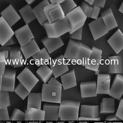Catalizador pulverizado do Zeolite Sapo-34 de CAS 1318-02-1 para a exaustão de automóvel de MTO